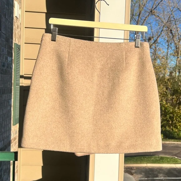 🆕 French Connection Beige Wrap Mini Skirt Asymmetrical Wool-Blend Size M (8)